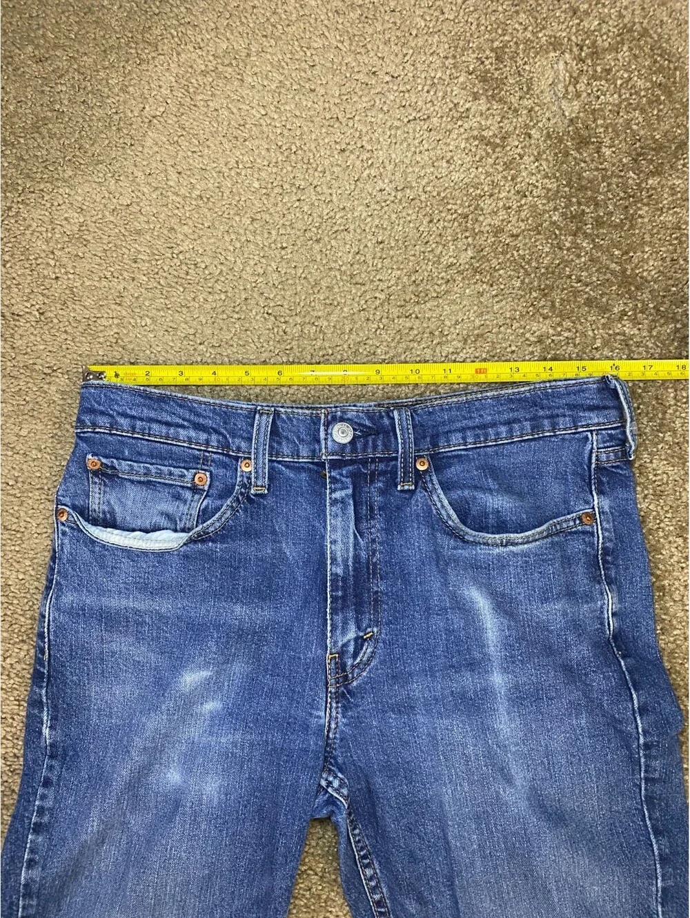 Levi's 514 Jeans Mens 33x30 Blue Denim Cotton Mid Rise Medium Wash Straight Leg
